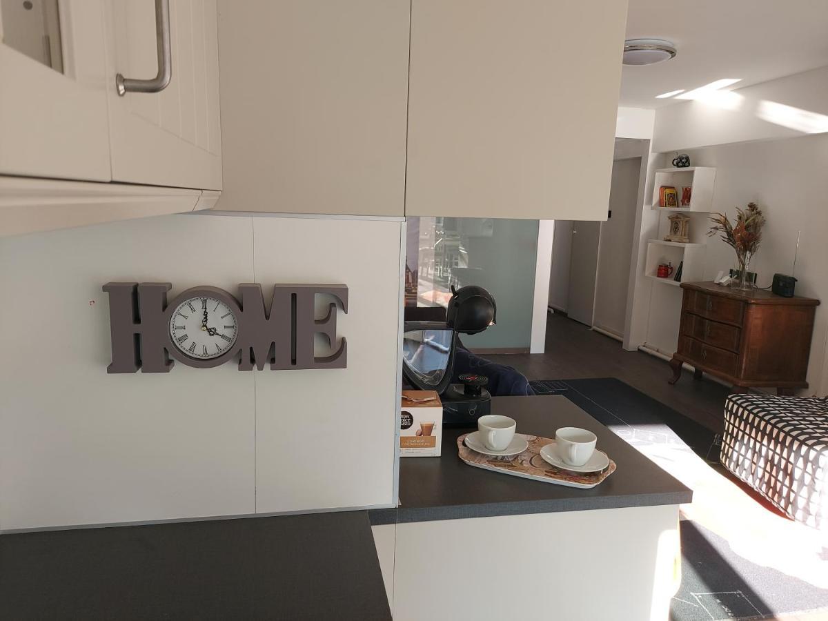 דירות Székesfehérvár 2+2Szemelyes Apartman Kerttel מראה חיצוני תמונה
