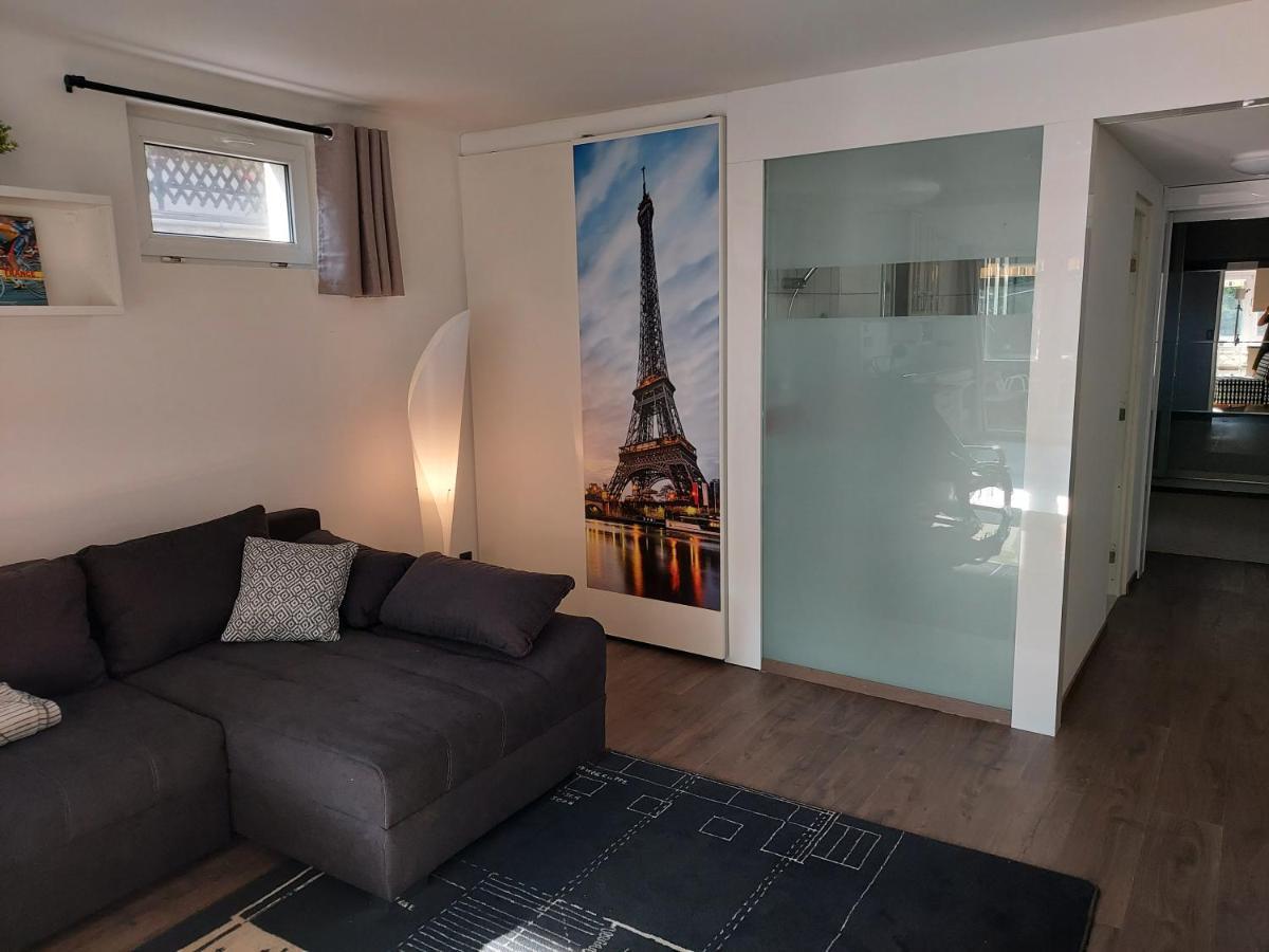 דירות Székesfehérvár 2+2Szemelyes Apartman Kerttel מראה חיצוני תמונה