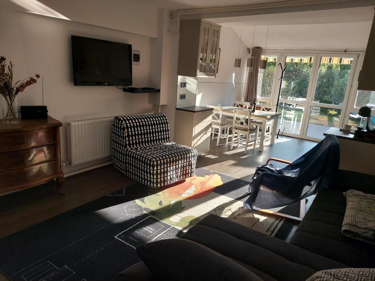 דירות Székesfehérvár 2+2Szemelyes Apartman Kerttel מראה חיצוני תמונה