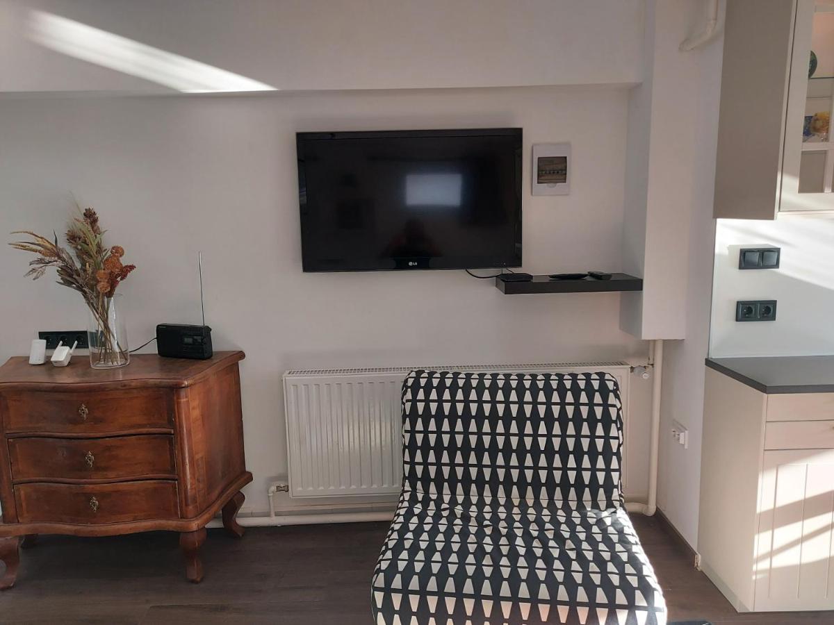 דירות Székesfehérvár 2+2Szemelyes Apartman Kerttel מראה חיצוני תמונה