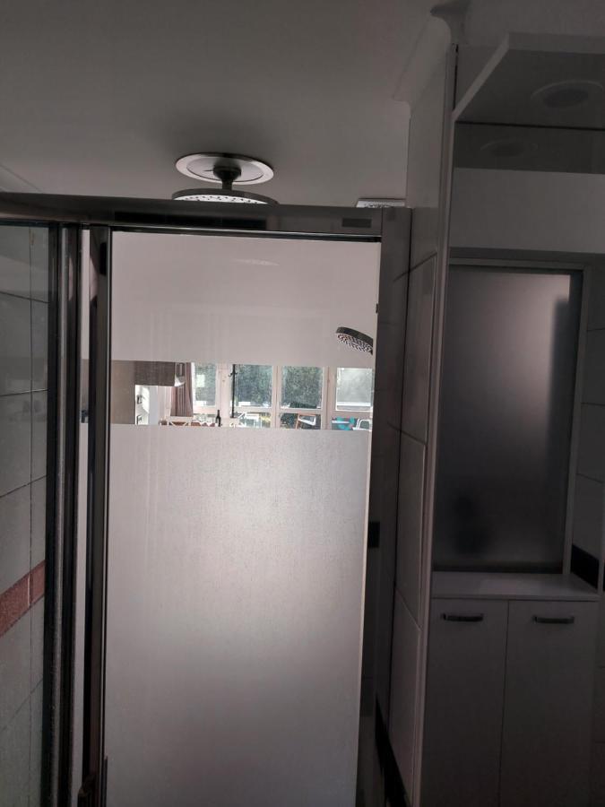 דירות Székesfehérvár 2+2Szemelyes Apartman Kerttel מראה חיצוני תמונה